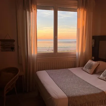 Acadie Saint Victor - Restaurant -face Mer- Hotell Châtelaillon-Plage