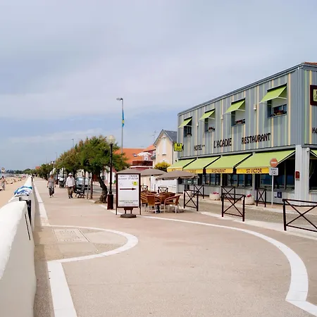 Acadie Saint Victor - Restaurant -face Mer-