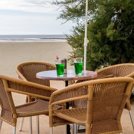 Acadie Saint Victor - Restaurant -face Mer- 2*