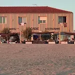 Acadie Saint Victor - Restaurant -face Mer- 2* 沙特拉永普拉日