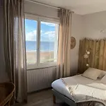 Hotel Acadie Saint Victor - Restaurant -face Mer-