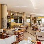 酒店 Acadie Saint Victor - Restaurant -face Mer- 沙特拉永普拉日