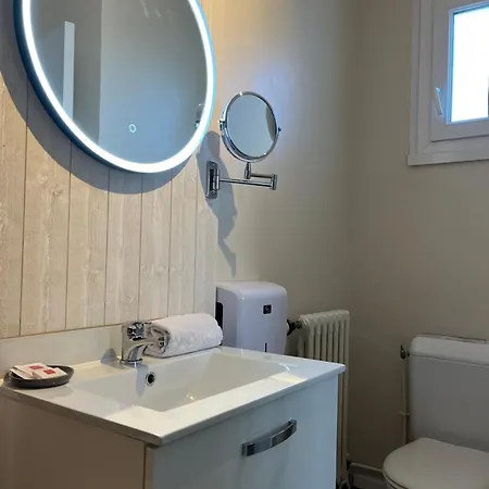 Acadie Saint Victor - Restaurant -face Mer- Châtelaillon-Plage