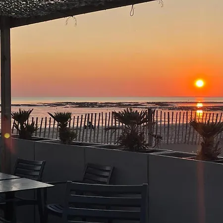 Acadie Saint Victor - Restaurant -face Mer- 호텔 Châtelaillon-Plage