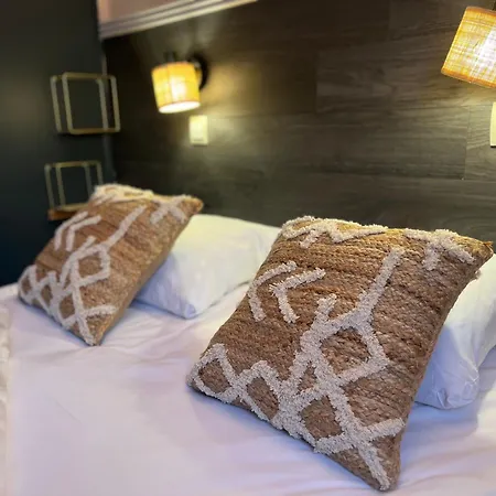 Acadie Saint Victor - Restaurant - Face - 2*