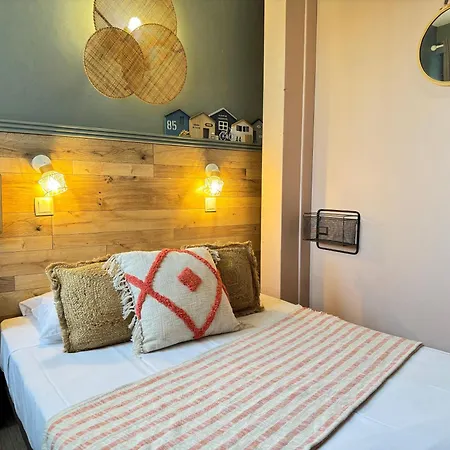 מלון Acadie Saint Victor - Restaurant -face Mer- 2*