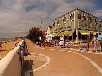 Acadie Saint Victor - Restaurant -face Mer- 호텔