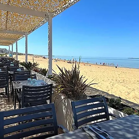 Hotel Acadie Saint Victor - Restaurant -face Mer-