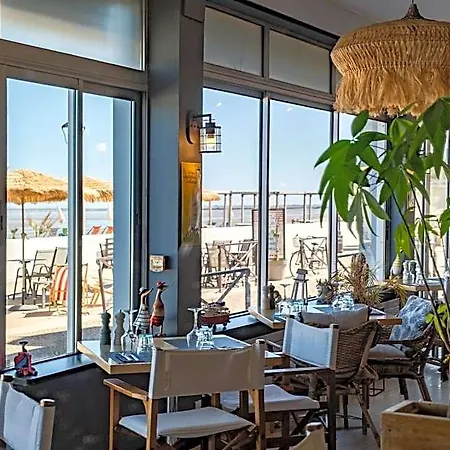 Acadie Saint Victor - Restaurant -face Mer- 2*