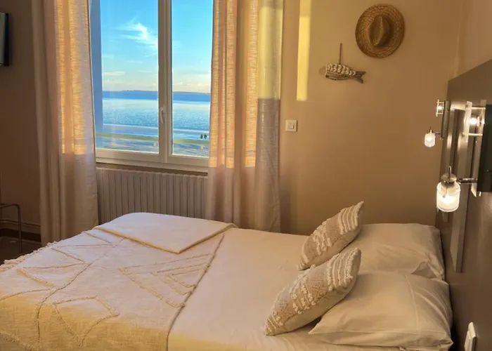 Acadie Saint Victor - Restaurant -face Mer- 2* Châtelaillon-Plage