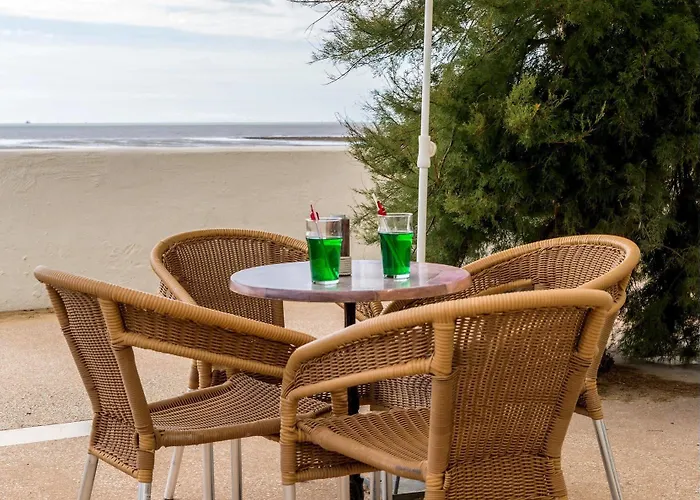 Acadie Saint Victor - Restaurant -face Mer- 2*